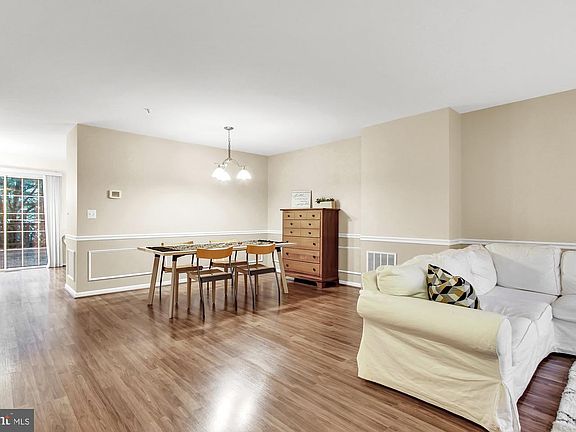 4th image of 347 Althea Ct