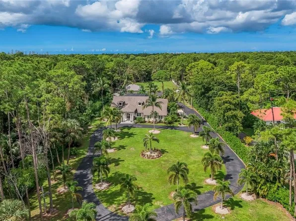2061 Santa Barbara BLVD, NAPLES, FL 34116