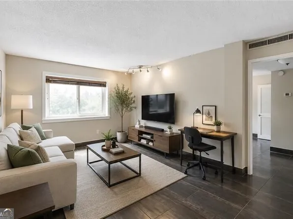 2285 Peachtree Rd NE Unit 703, Atlanta, GA 30309