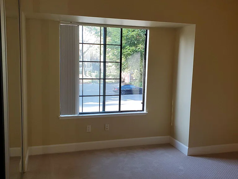 182 Eastridge Dr — Photo 24