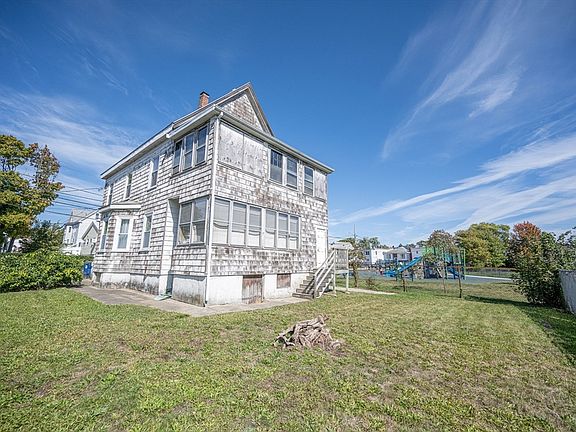 4th image of 71 Ambrose St