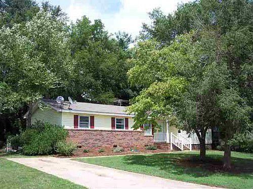 1st image of 106 Benwood Dr