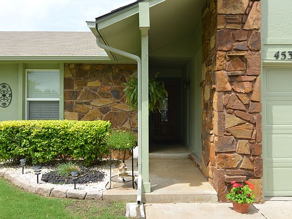 Entry features new insulated front door