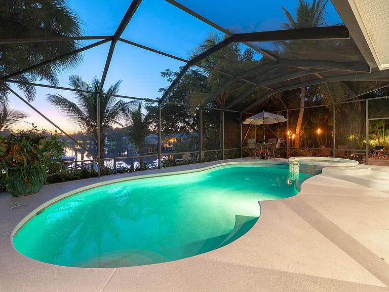 3842 SW Saint Lucie Ln — Photo 17