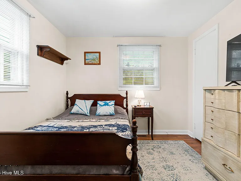 5405 Autumn Dr — Photo 19