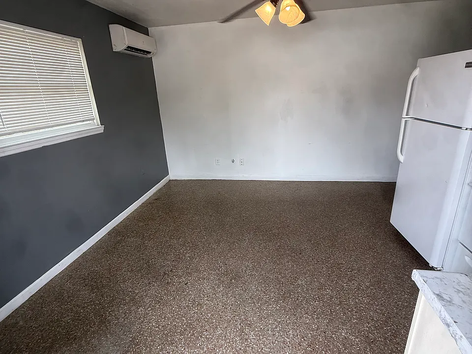 1273 S Lee Hwy #1273