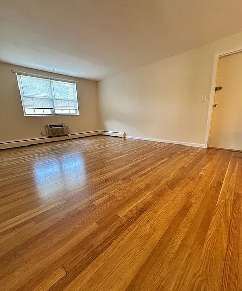 41 Kilby St #11 — Photo 6