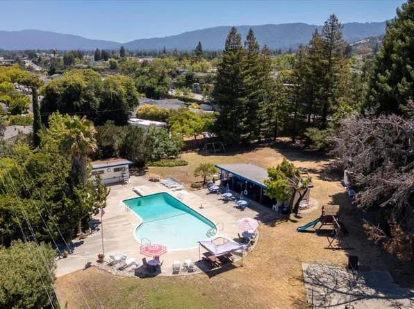 1063 Colony Hills Ln, Cupertino, CA 95014