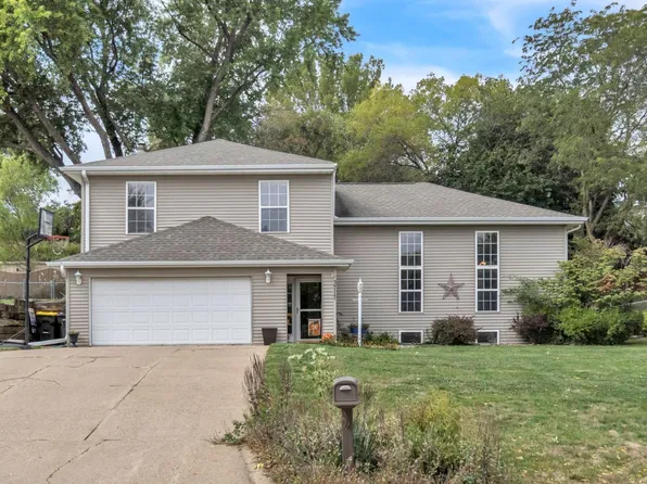 3717 Lindenwood St, Sioux City, IA 51104