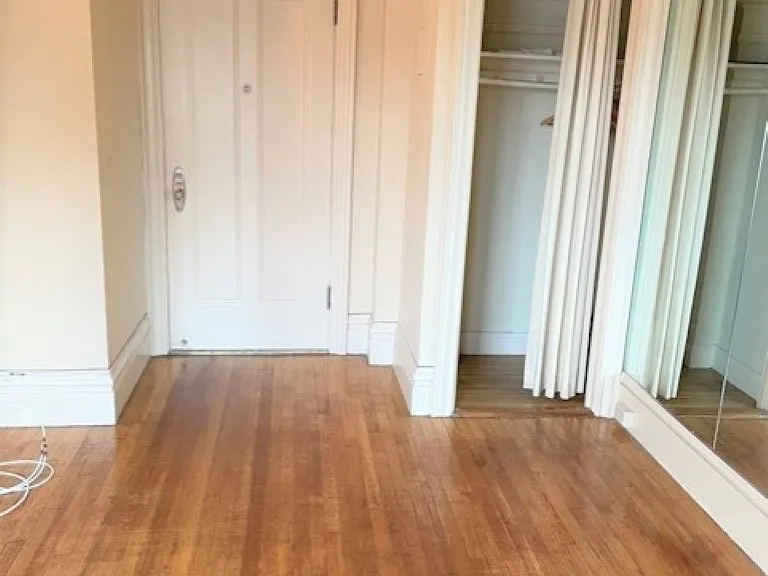 170 W 74th St #1105A — Photo 3