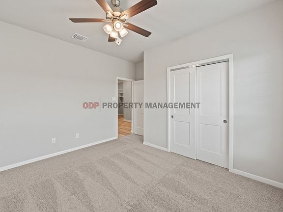 5th image of 2704 Valdez Dr