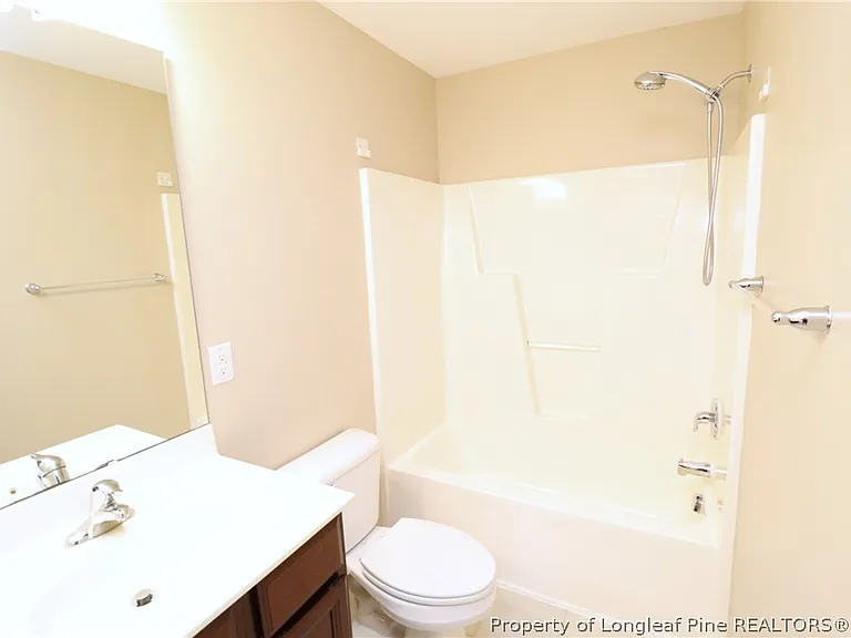 1015 Katie Ln — Photo 44