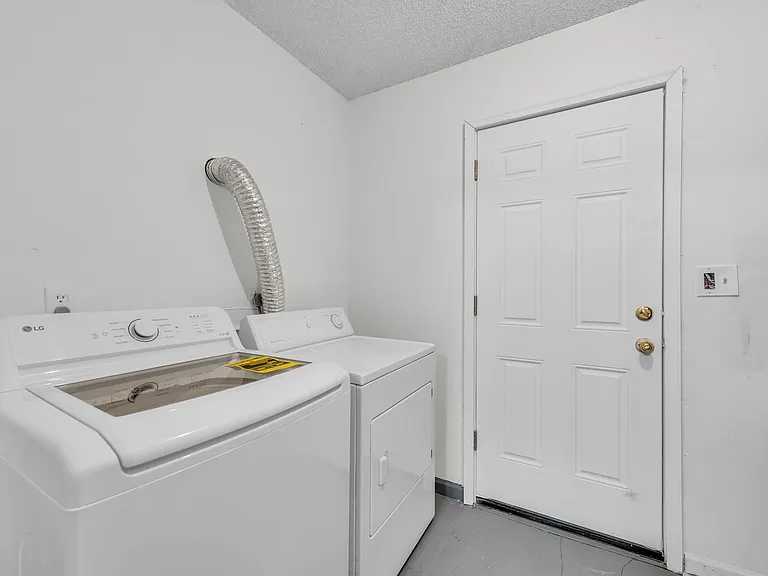 9201 E 54th St #9201 — Photo 3