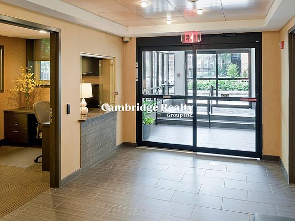 3rd image of 1054 Camelot Ct #10-4T