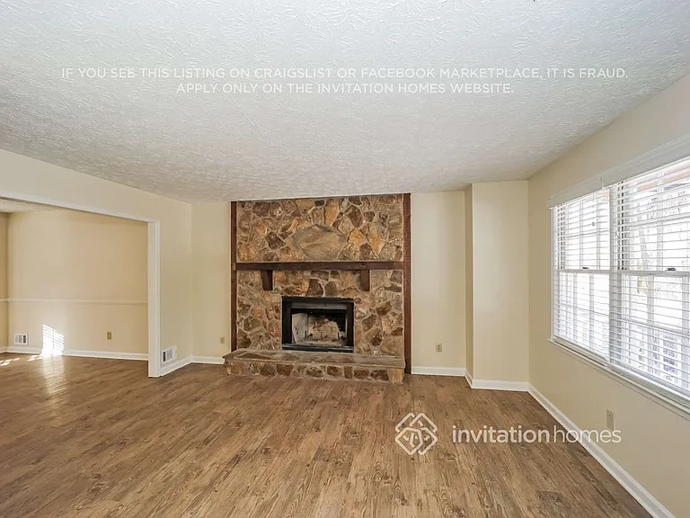 465 Benjamin Cir — Photo 3