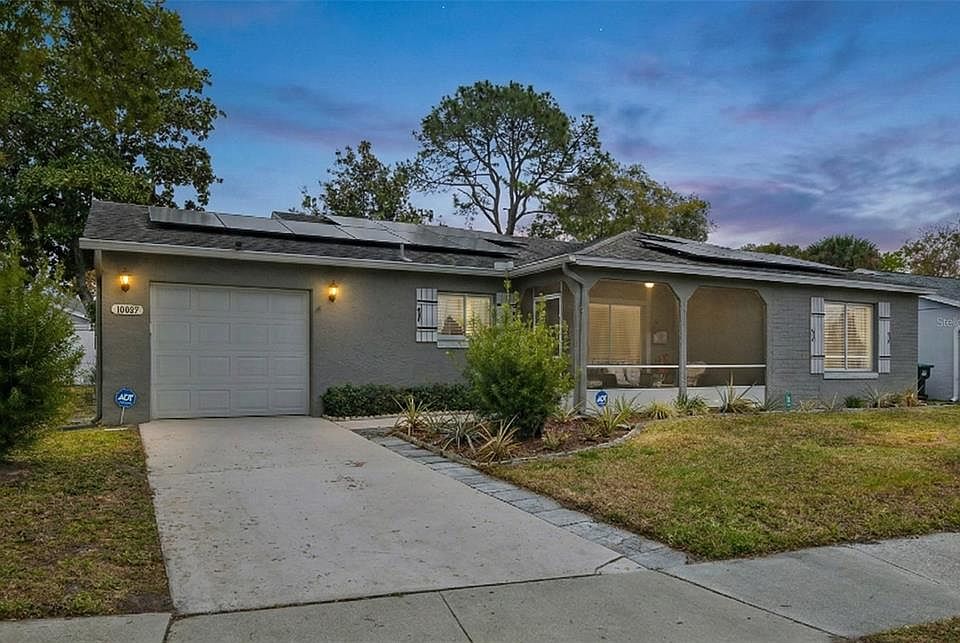 1st image of 10407 Larissa St