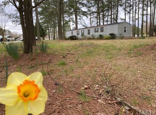1223 Sans Souci Rd, Windsor, NC 27983
