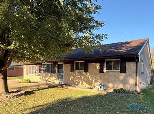 642 Diana Dr, Holland, OH 43528