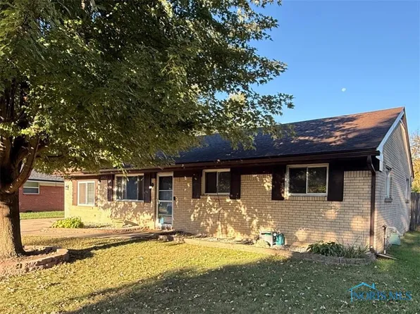 642 Diana Dr, Holland, OH 43528