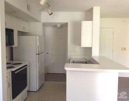 5th image of 2640 S University Dr APT 204