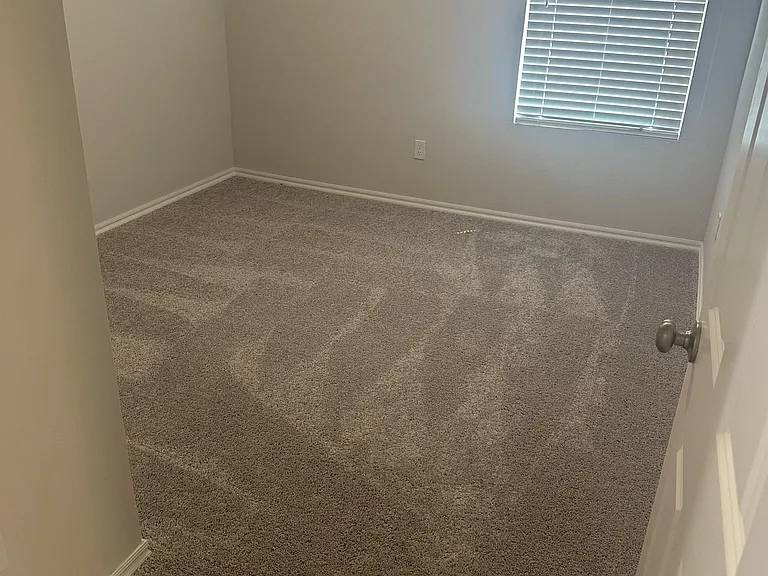1002 Ichabod Cir — Photo 29