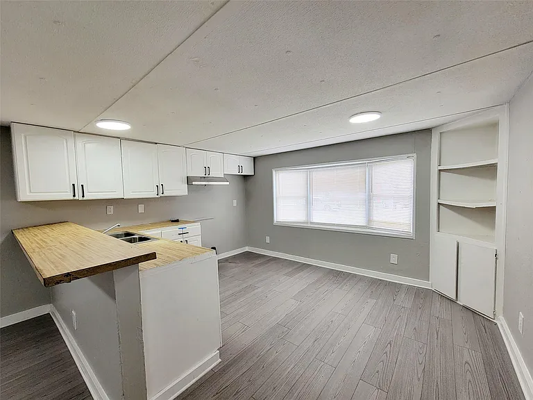 312 Paddock St #3 — Photo 7