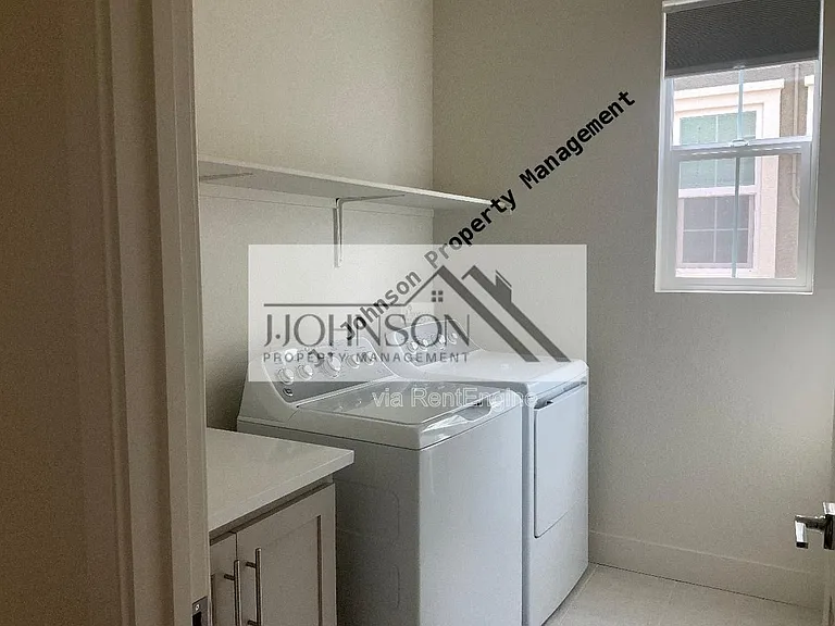 1873 Italia Way — Photo 14