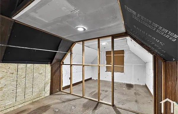 3887 Myron Ave — Photo 20