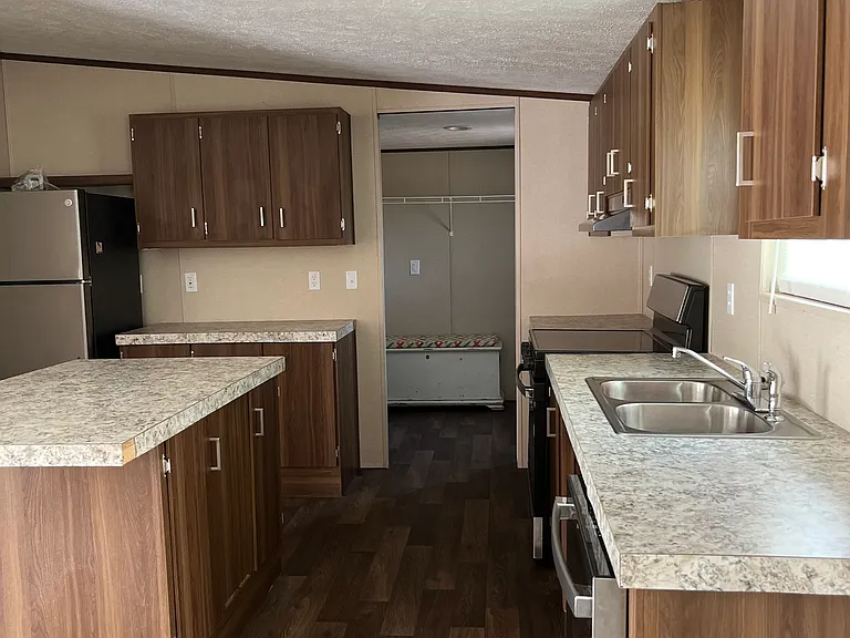 553 Providence Church Rd — Photo 7