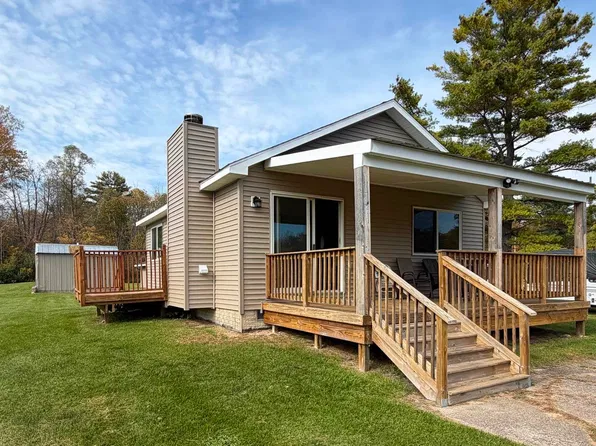 1638 E Highwood Rd #2, Beaverton, MI 48612