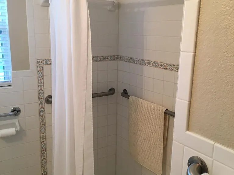 126 Manning Dr — Photo 16