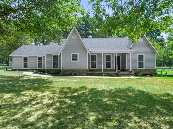 108 Green Valley Cir, Searcy, AR 72143