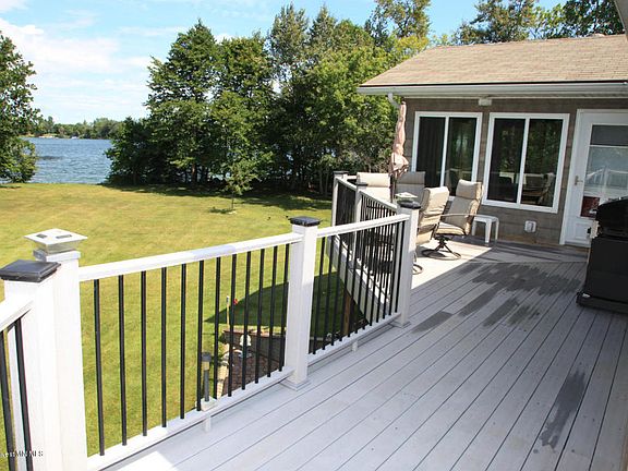 5th image of 30721 Wrigley Cir