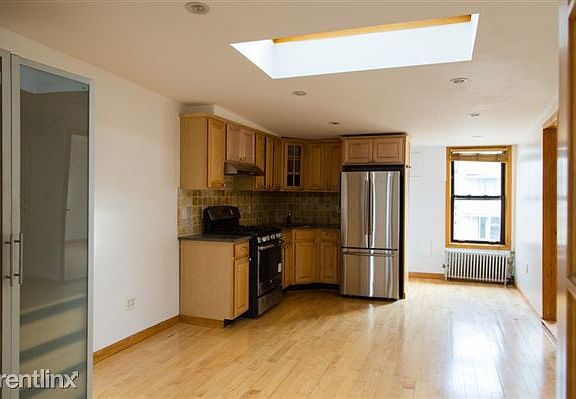 219384_20150427062916pm.1