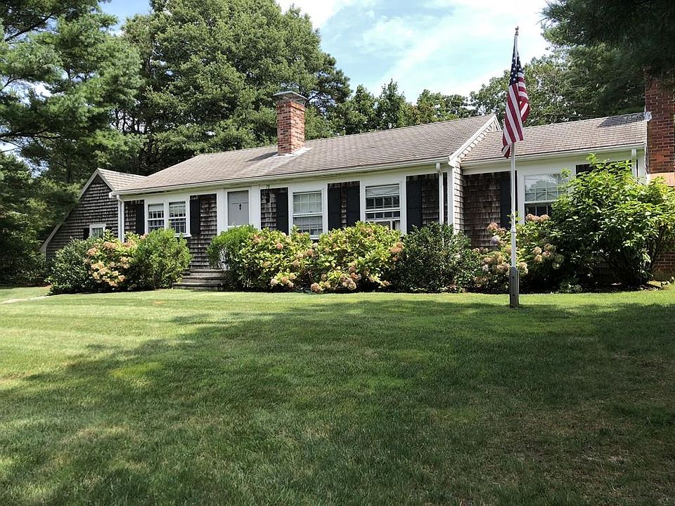 1st image of 4 Boulder Dr