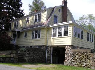144 County Rd, Ipswich, MA 01938