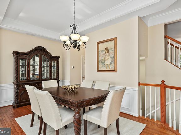 5th image of 6203 Manchester Park Cir