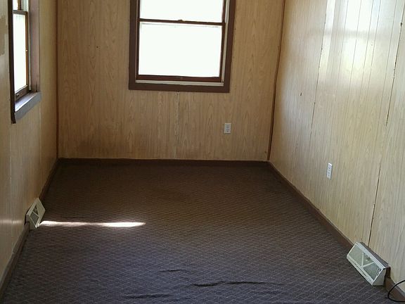 2nd image of 2402 East Ave APT 2