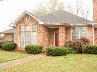 5935 Laura Ln, Paris, TX 75462