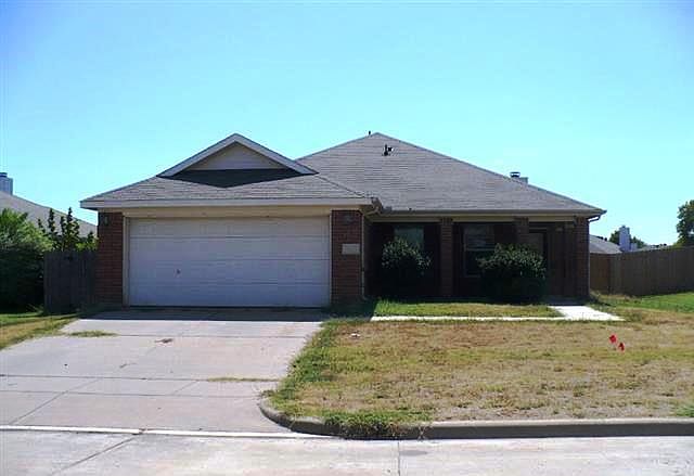 1st image of 3937 Tarpon Springs Dr