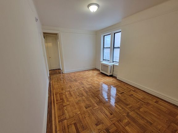 2nd image of 3806 Bailey Ave APT B10