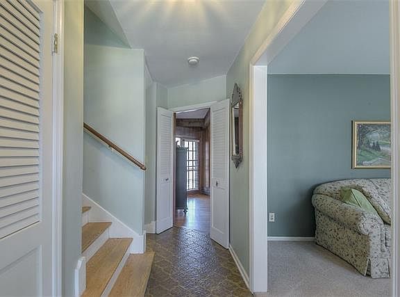 4th image of 10918 Troost Ave