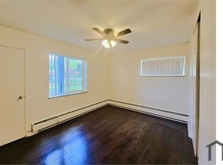 801 Dahlia St APT 10, Denver, CO 80220