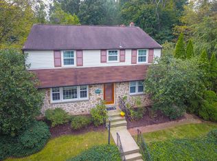 300 Hewett Rd, Wyncote, PA 19095