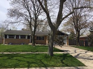 1090 Horne Ter, Des Plaines, IL