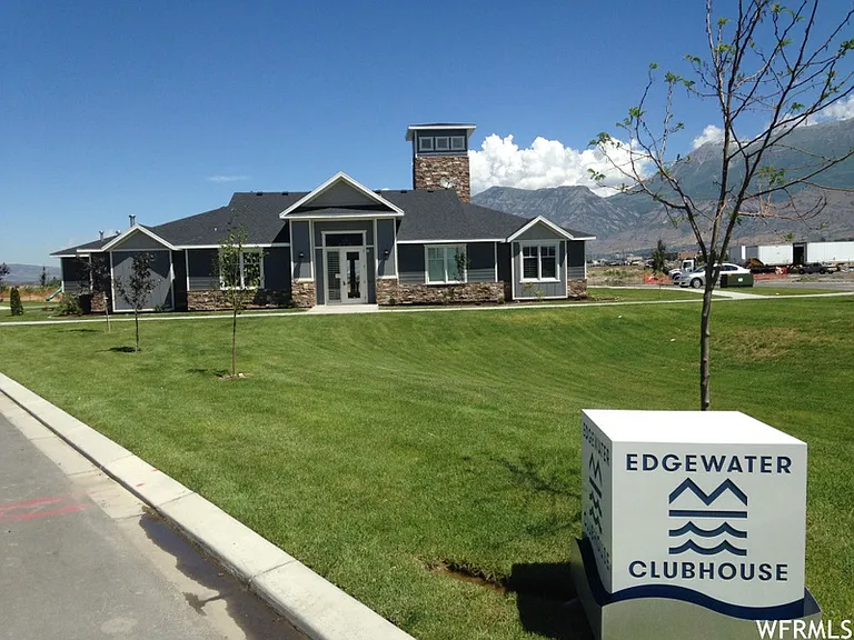 204 N 725 E — Photo 28