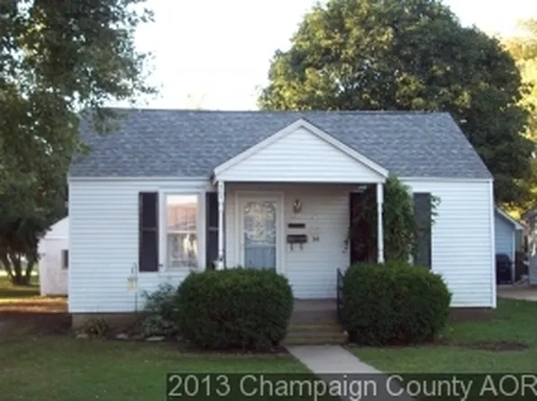 505 E Buckner St, Tuscola, IL 61953