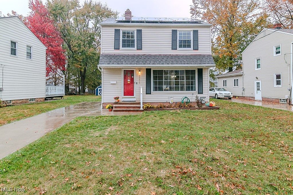 30615 Crescent Dr, Willowick, OH 44095 | Zillow