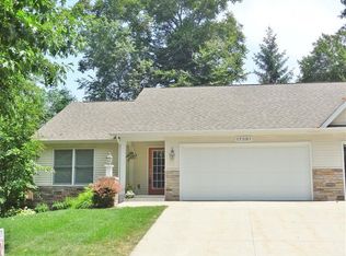 17391 Hazel St, Spring Lake, MI 49456