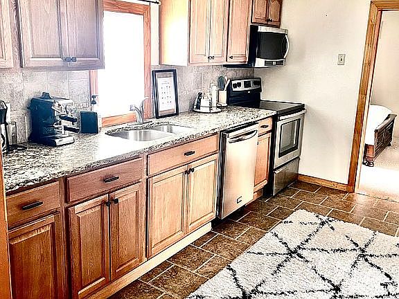 2nd image of 506 Tilden Ave